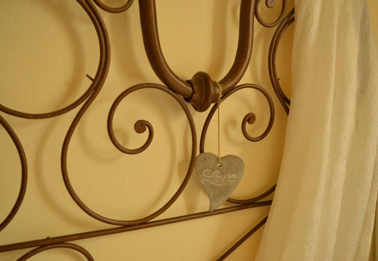 Bed and Breakfast Bed & Tours Dimora Di Campagna à Castelnuovo Belbo Extérieur photo